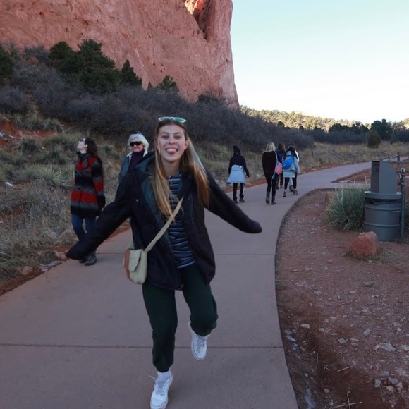 Meet your Posher, Alexandrea - Picture 1 of 1